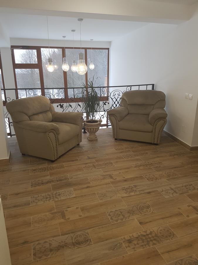 Casuta Din Padure Bed & Breakfast Dragus Exterior foto